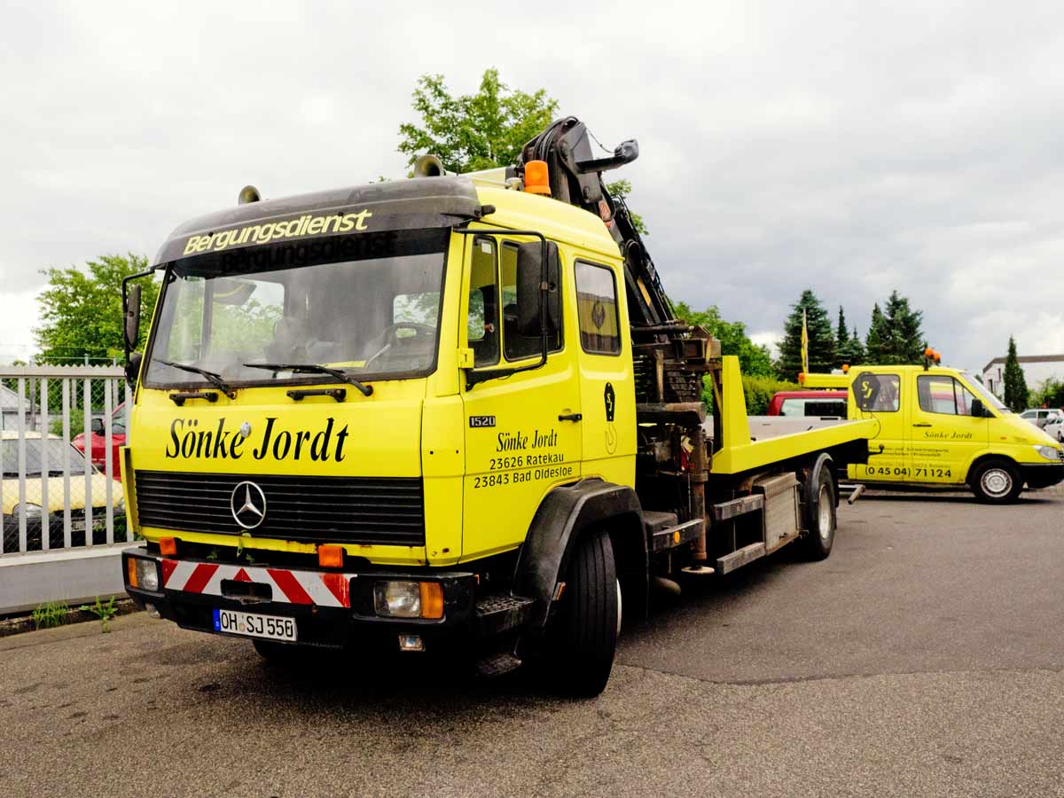 Abeschlepp- und Bdergungsdienst